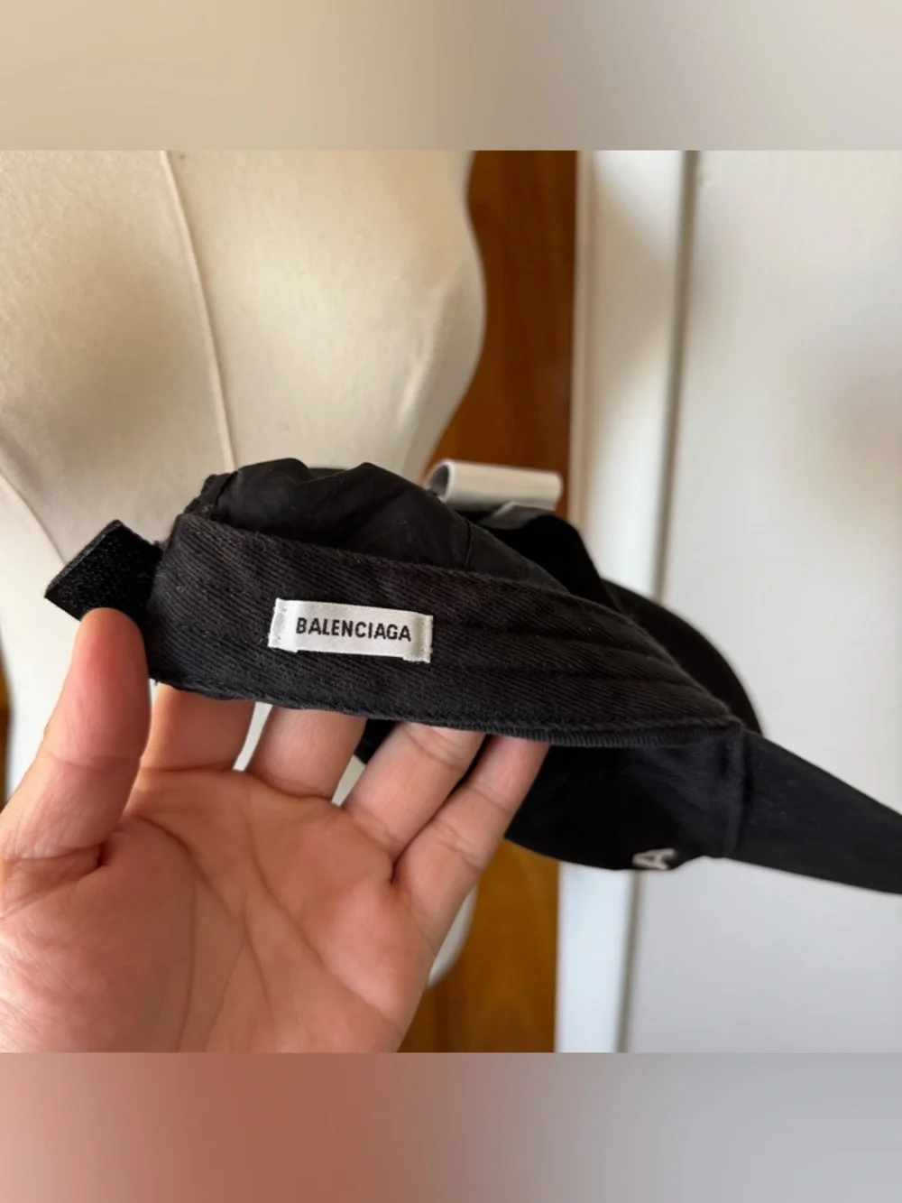 Balenciaga Designer Black White Embroidered Logo Baseball Cap Hat Made In Italy - Picture 5 of 6